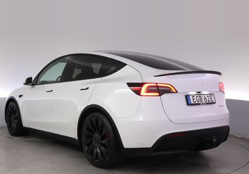 Tesla Model Y, 2025 3