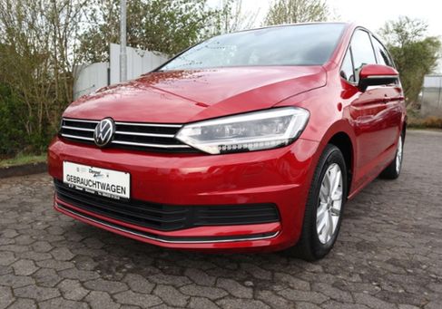 Volkswagen Touran, 2021 3