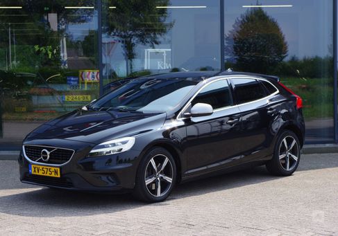 Volvo V40, 2019