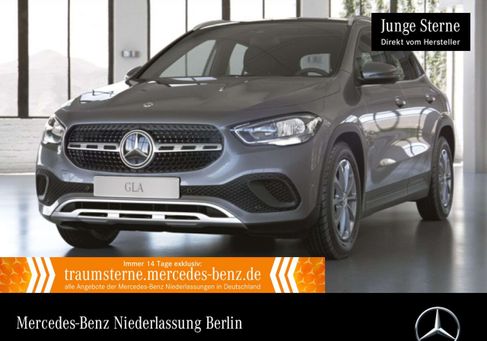 Mercedes-Benz GLA 180, 2022