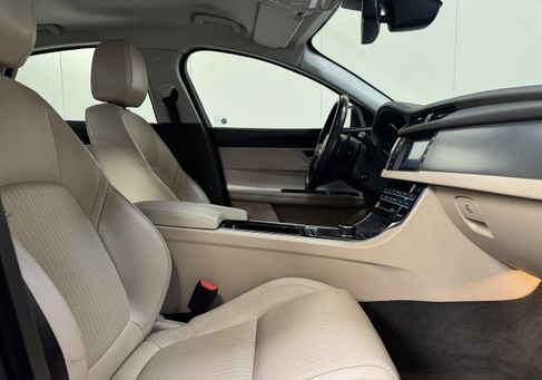 Jaguar, 2018