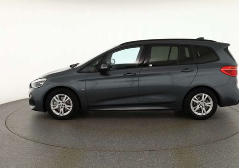 BMW 218, 2022 2
