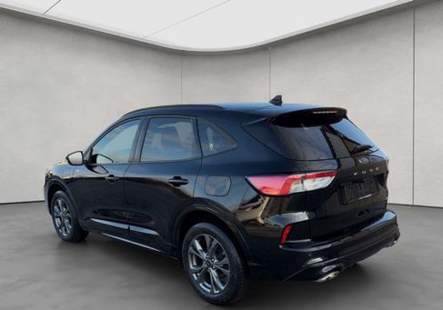 Ford Kuga, 2022