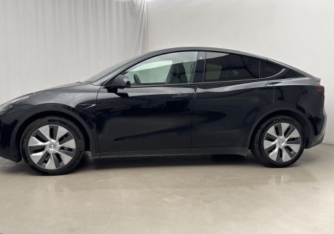 Tesla Model Y, 2023 2