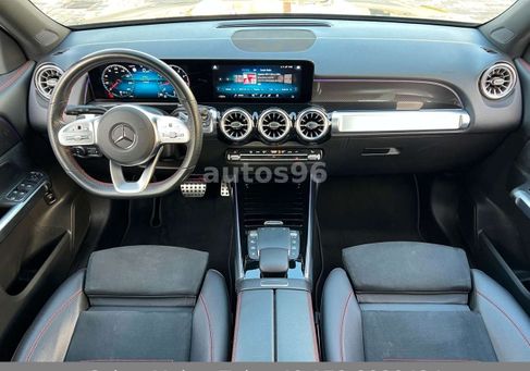 Mercedes-Benz GLB 250, 2021