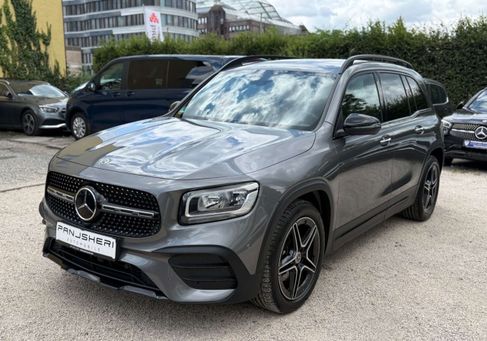 Mercedes-Benz GLB 200, 2023 3