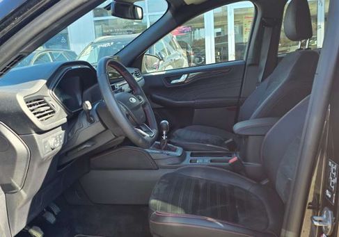 Ford Kuga, 2023