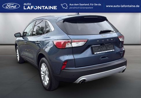Ford Kuga, 2022 3