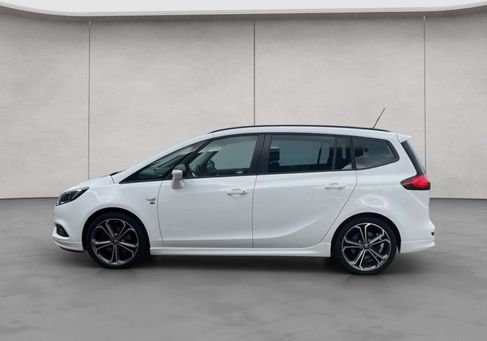 Opel Zafira, 2017