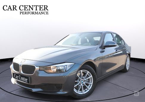 BMW 320, 2012