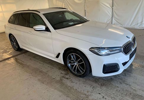 BMW 530, 2021