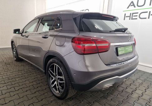 Mercedes-Benz GLA 200, 2020