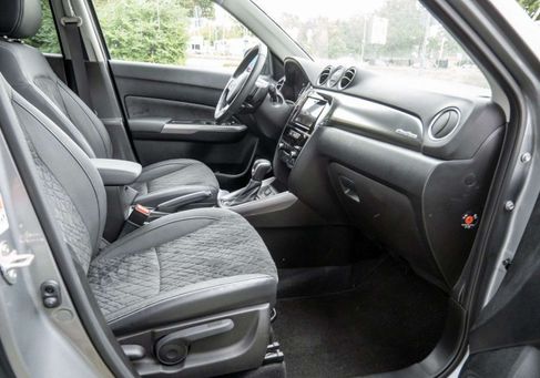 Suzuki Vitara, 2023 3