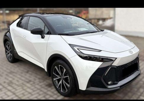 Toyota C-HR, 2025