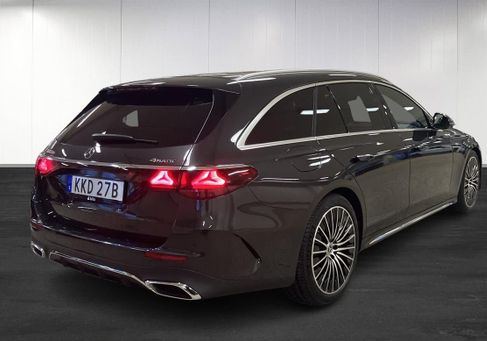 Mercedes-Benz E 300, 2025