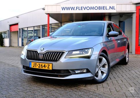 Skoda Superb, 2016