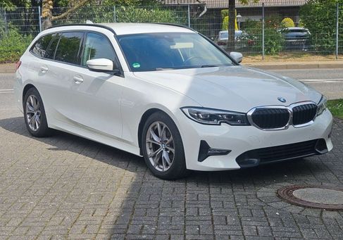 BMW 320, 2021