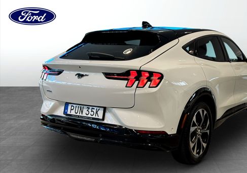Ford Mustang Mach-E, 2021 2