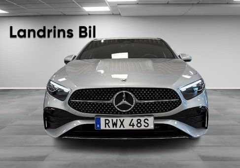 Mercedes-Benz A 250, 2025