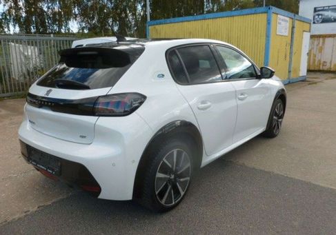 Peugeot 208, 2021 3