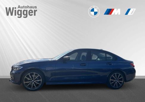 BMW 330, 2021 2