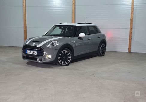 MINI, 2015