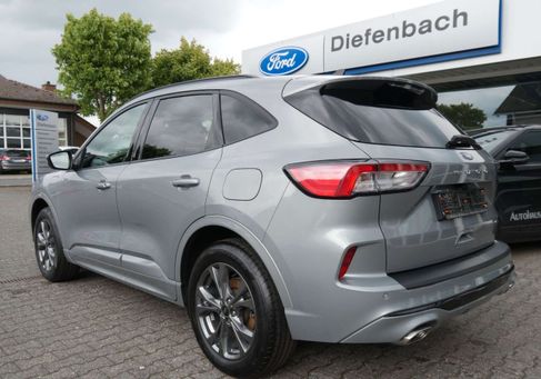 Ford Kuga, 2022
