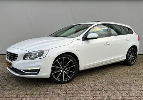 Volvo V60, 2015