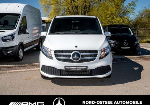 Mercedes-Benz V 220, 2022