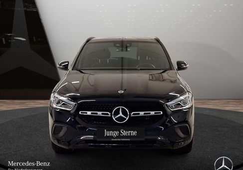 Mercedes-Benz GLA 180, 2022