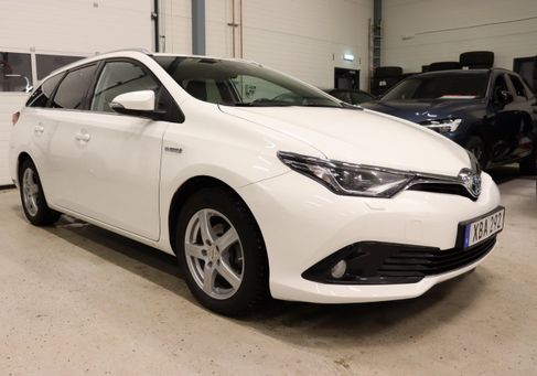 Toyota Auris Touring Sports, 2017