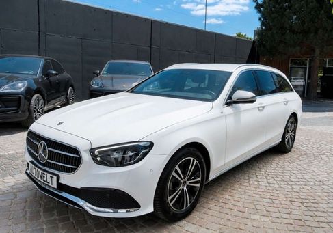 Mercedes-Benz E 220, 2021 3