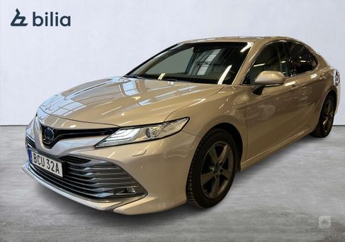 Toyota Camry, 2019