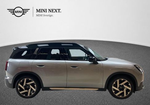 MINI, 2025