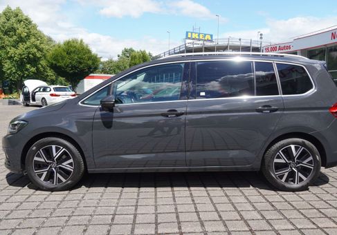 Volkswagen Touran, 2022