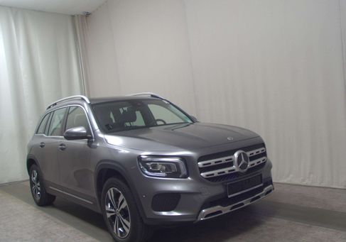 Mercedes-Benz GLB 200, 2021