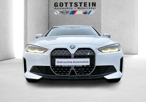 BMW i4, 2022