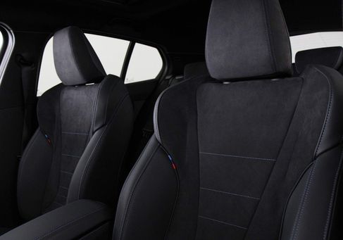 BMW 120, 2025 3