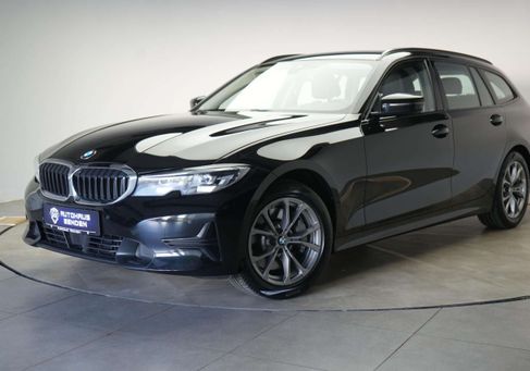 BMW 330, 2022 3