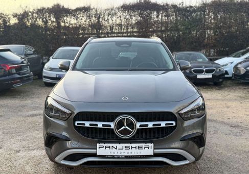 Mercedes-Benz GLA 180, 2023