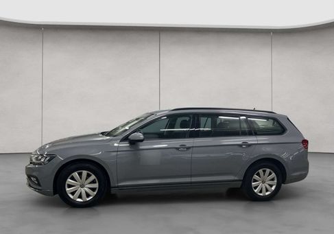 Volkswagen Passat Variant, 2022