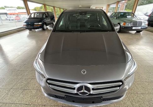 Mercedes-Benz B 180, 2019 2