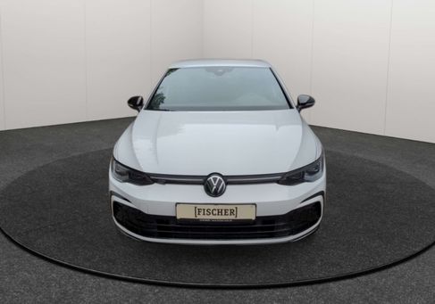 Volkswagen Golf, 2024 2