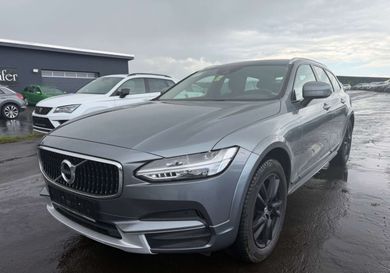 Volvo V90 Cross Country, 2018