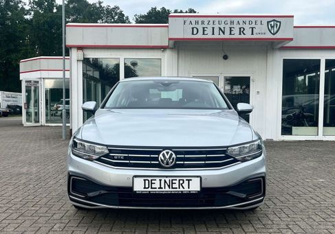 Volkswagen Passat, 2020