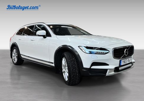 Volvo V90 Cross Country, 2017