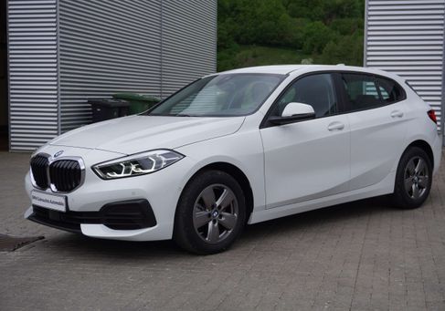 BMW 118, 2023