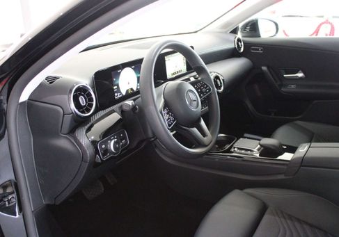 Mercedes-Benz A 250, 2022