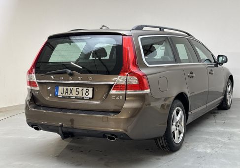 Volvo V70, 2016