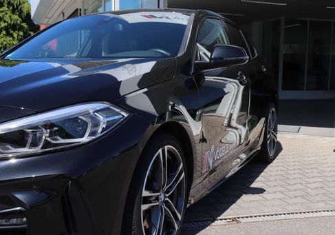 BMW 118, 2020